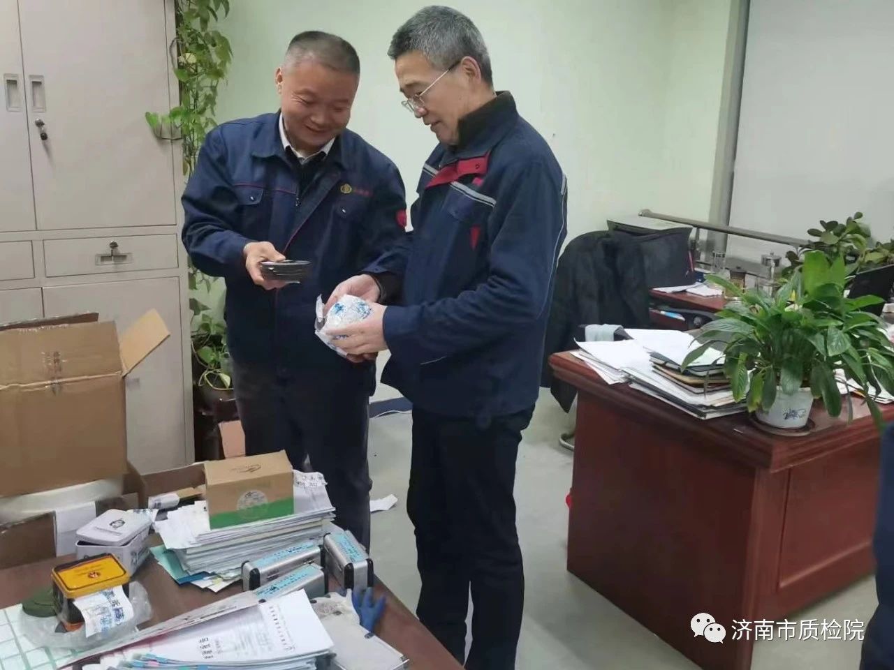 坚守初心 团结协作
